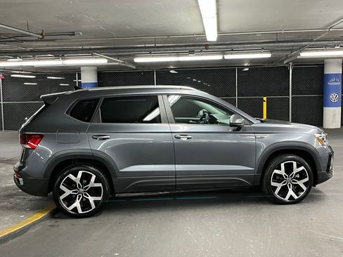 Used 2023 Volkswagen Taos SEL image 38