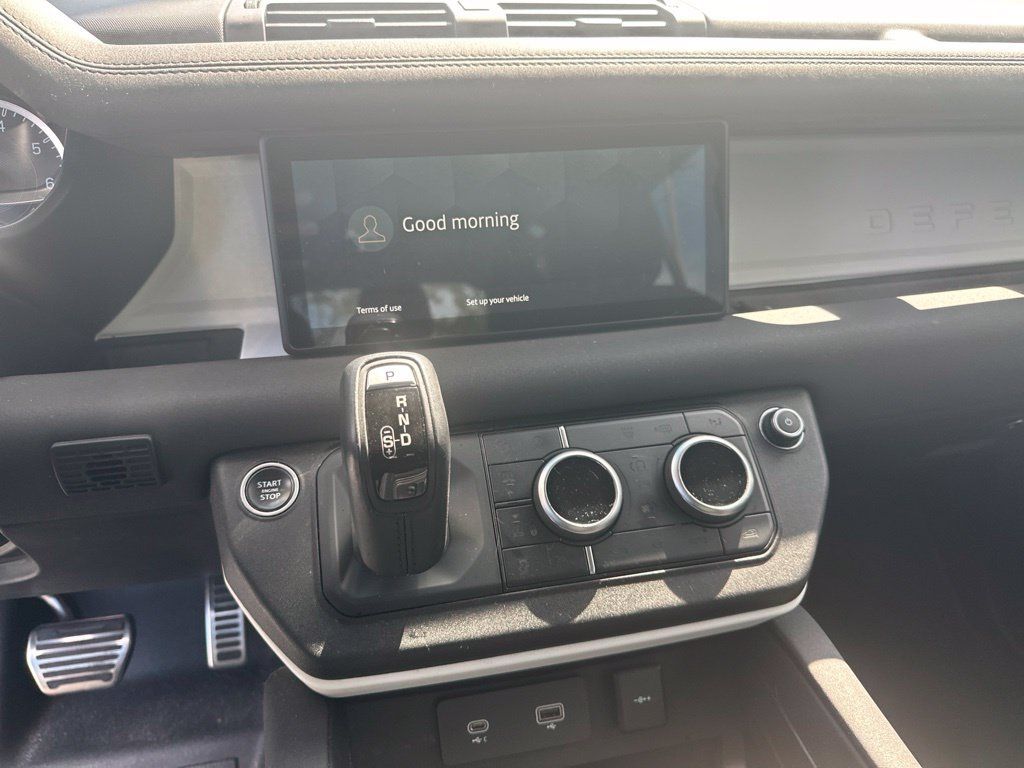 Used 2020 Land Rover Defender 110 AWD/4WD image 12