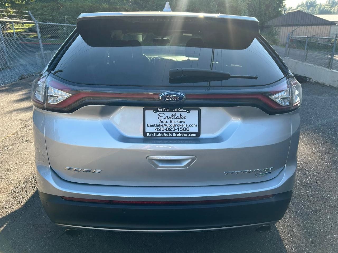 Used 2018 Ford Edge Titanium w/ Technology Package AWD/4WD image 7