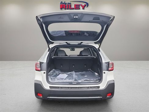 New 2025 Subaru Outback Premium w/ Popular Package #1A image 15