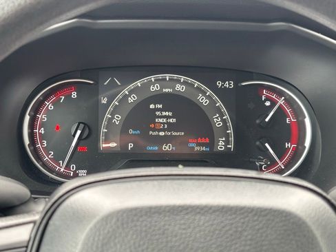 Used 2025 Toyota RAV4 LE image 22