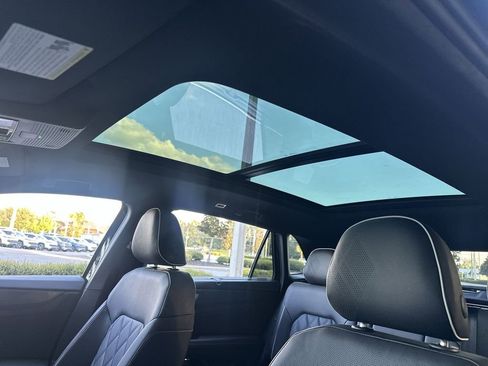 New 2026 Volkswagen Atlas Cross Sport SEL Premium R-Line image 22