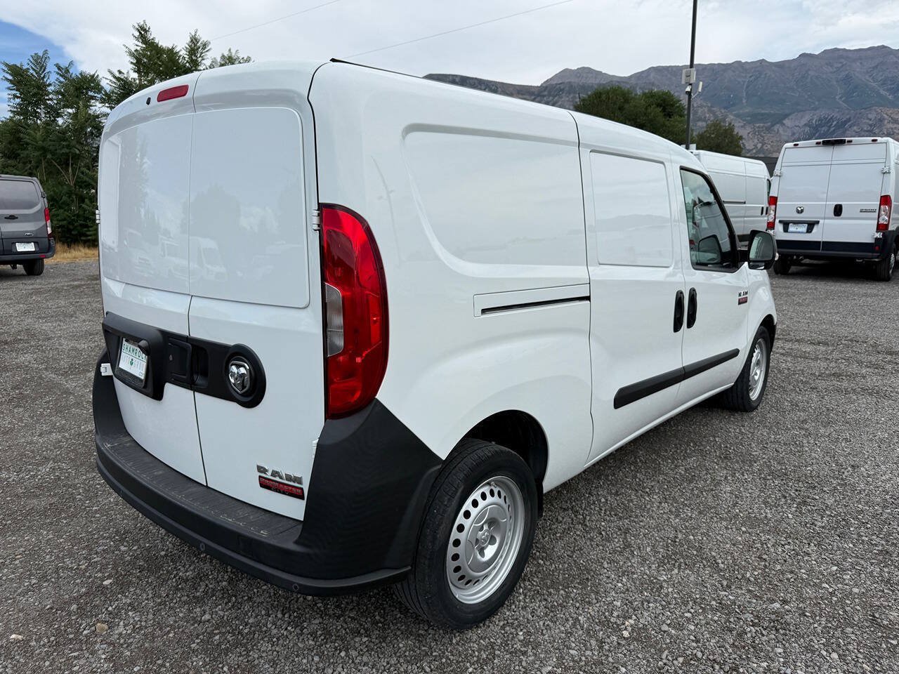 Used 2021 RAM ProMaster City Tradesman FWD image 3