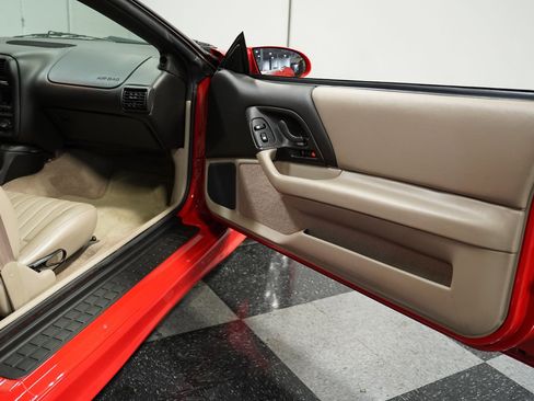 Used 2002 Chevrolet Camaro Z28 w/ Sport Appearance Pkg image 37