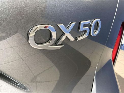 Used 2020 INFINITI QX50 Luxe w/ Navigation Package AWD/4WD image 30