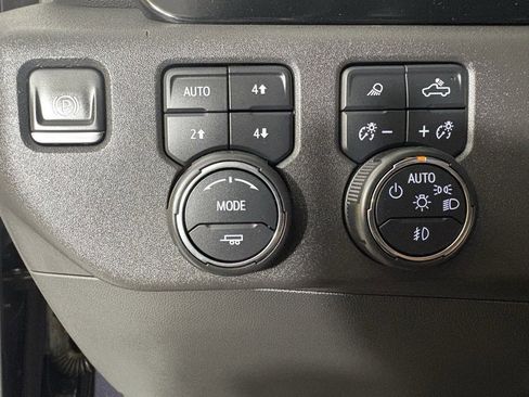 Used 2024 Chevrolet Silverado 1500 LT Trail Boss w/ LT Trail Boss Premium Package image 26