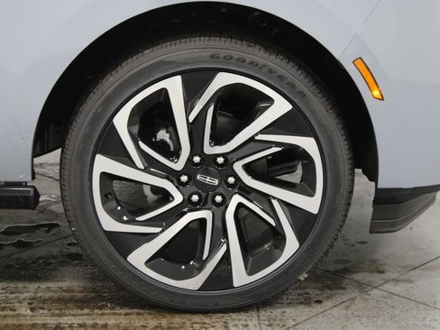 New 2026 Lincoln Navigator Reserve image 11