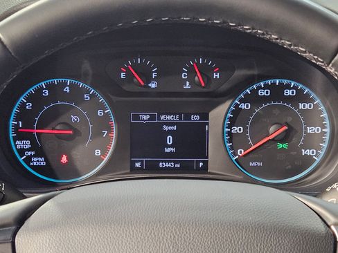 Used 2023 Chevrolet Traverse LT FWD image 15