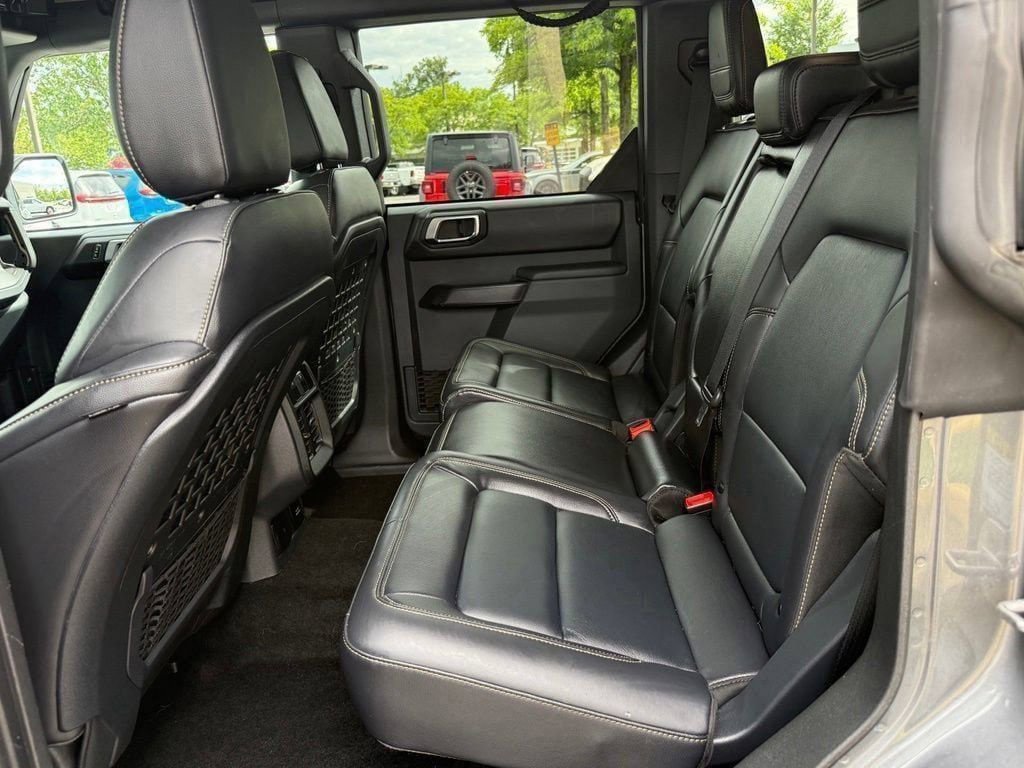 Used 2025 Ford Bronco Badlands AWD/4WD image 23