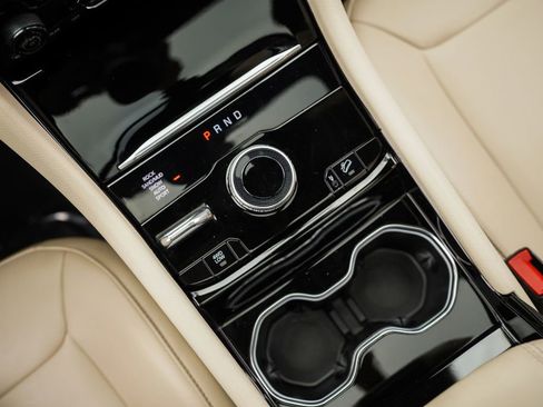 Used 2023 Jeep Grand Cherokee 4WD 4xe w/ Luxury Tech Group II image 36