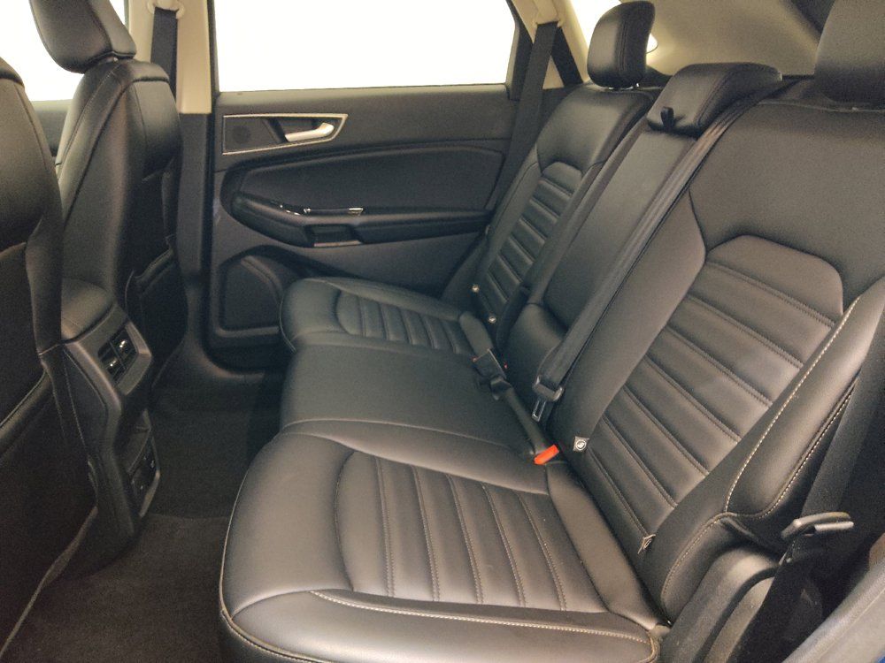 Used 2020 Ford Edge SEL w/ Convenience Package FWD image 18