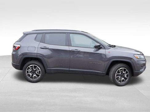 Certified 2024 Jeep Compass Trailhawk w/ Trailhawk Convenience Group image 4