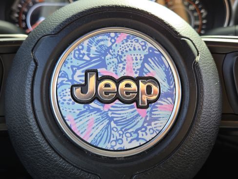 Used 2021 Jeep Wrangler Unlimited Sport AWD/4WD image 23