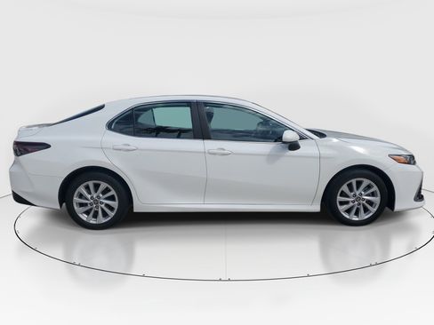 Used 2023 Toyota Camry LE FWD image 2
