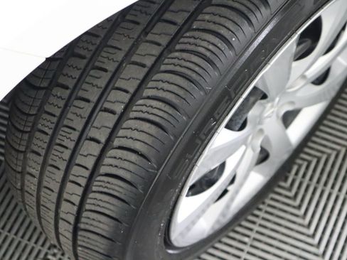 Used 2023 Toyota Corolla LE image 62