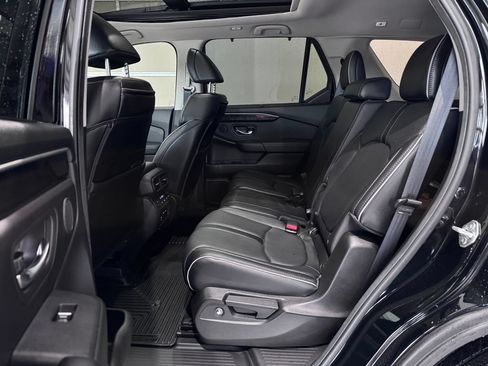 Used 2025 Honda Pilot Elite image 11