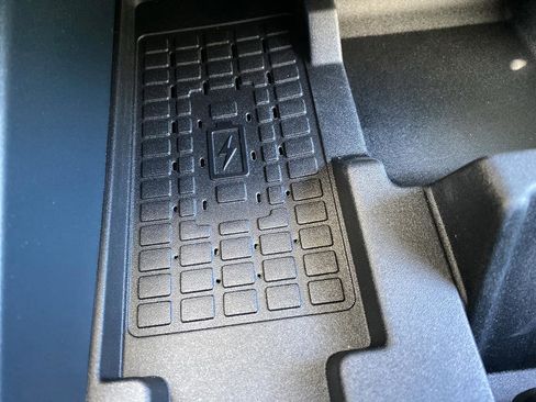 New 2025 Ford Maverick Lariat w/ Black Appearance Package image 30