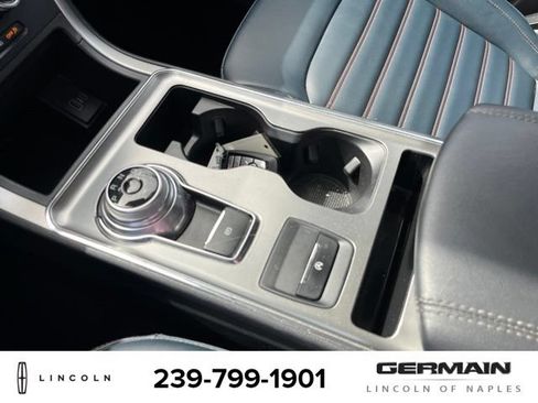 Used 2023 Ford Edge SEL w/ Sport Appearance Package AWD/4WD image 17