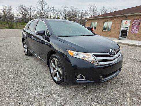 Used 2014 Toyota Venza LE w/ Tow Prep Package image 3