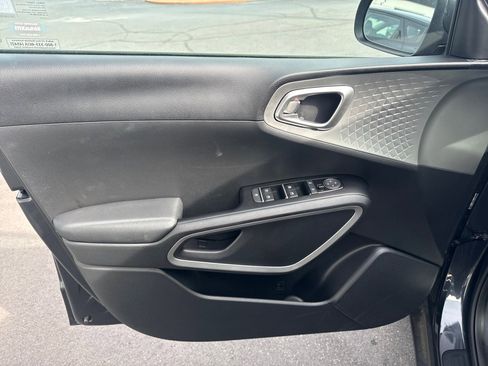 New 2025 Kia Soul S image 10