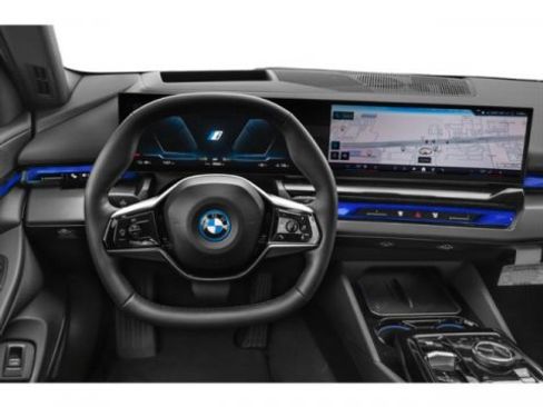 New 2026 BMW i5 eDrive40 image 9