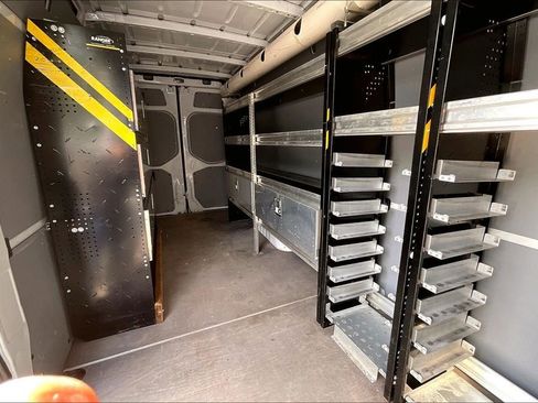 Used 2021 Mercedes-Benz Sprinter 2500 image 18