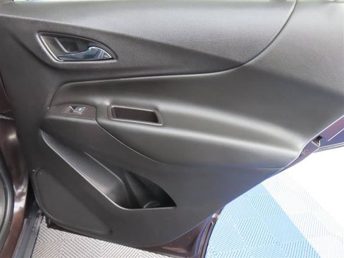Used 2020 Chevrolet Equinox LT FWD image 30