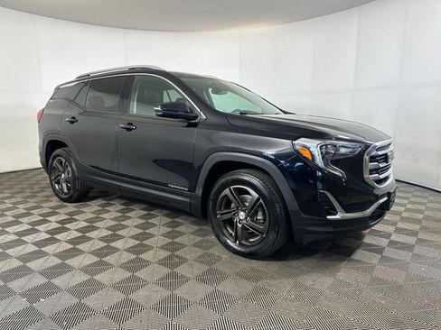 Used 2020 GMC Terrain SLT w/ Preferred Package AWD/4WD image 2