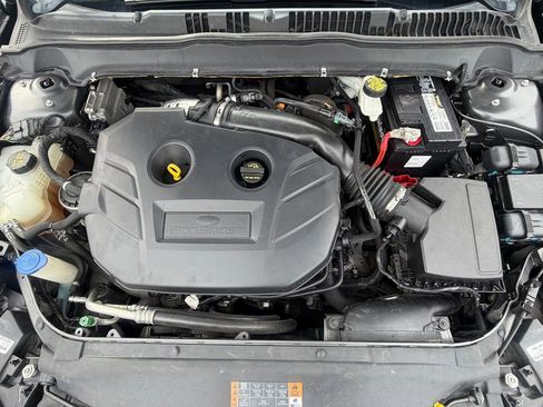 Used 2018 Ford Fusion Titanium AWD/4WD image 24