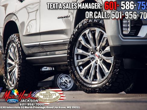 Used 2023 GMC Yukon Denali w/ Max Trailering Package image 2