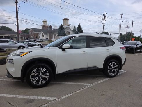 Used 2023 Nissan Rogue SV w/ SV Premium B Package AWD/4WD image 7