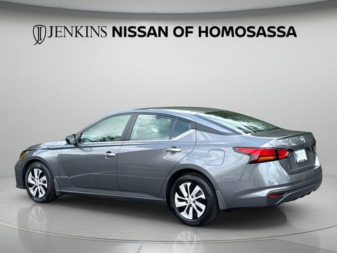 Certified 2024 Nissan Altima 2.5 S FWD image 7