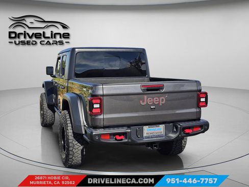 Used 2024 Jeep Gladiator Rubicon w/ Technology Group AWD/4WD image 12