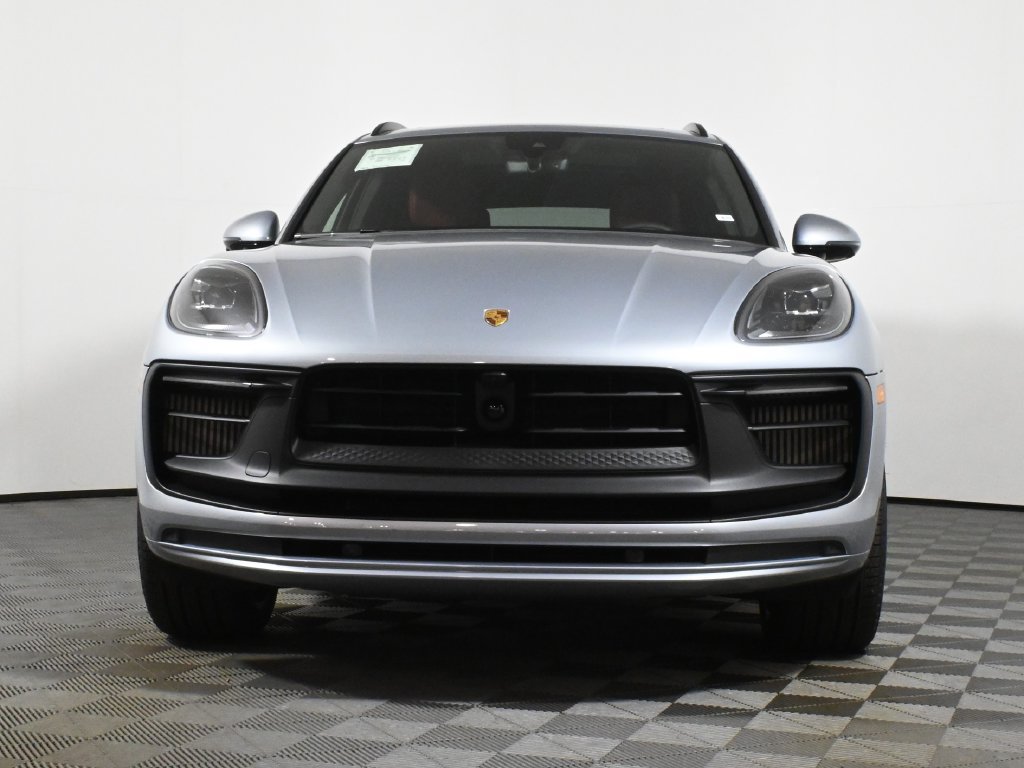 Used 2026 Porsche Macan GTS AWD/4WD image 10