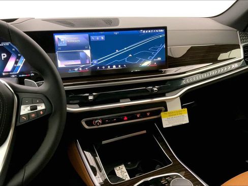 New 2026 BMW X5 xDrive40i w/ Climate Comfort Package AWD/4WD image 5