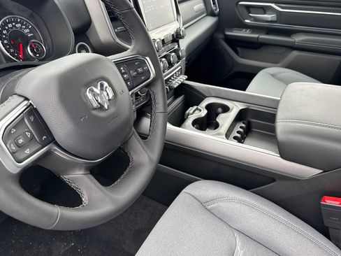 New 2026 RAM 1500 4x4 Crew Cab image 9