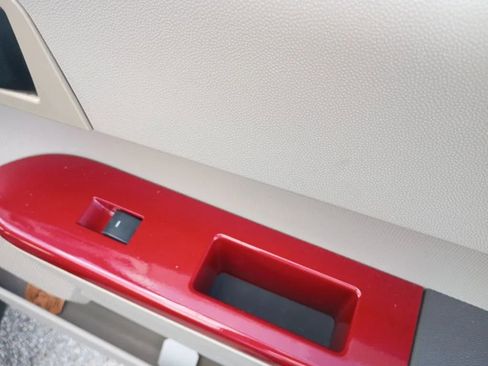 Used 2009 Ford Escape XLS image 19