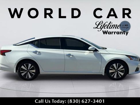 Used 2020 Nissan Altima 2.5 SV image 17