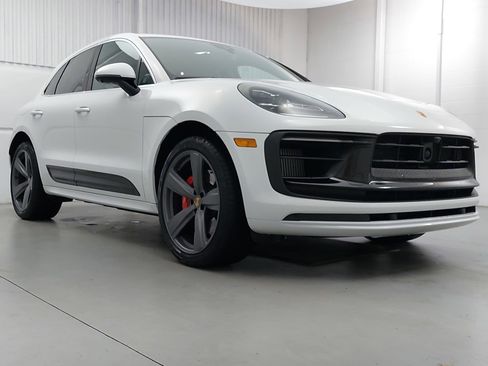 Used 2025 Porsche Macan S image 9