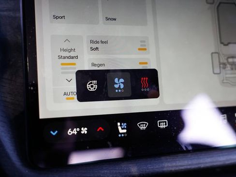 Used 2022 Rivian R1T Launch Edition image 40