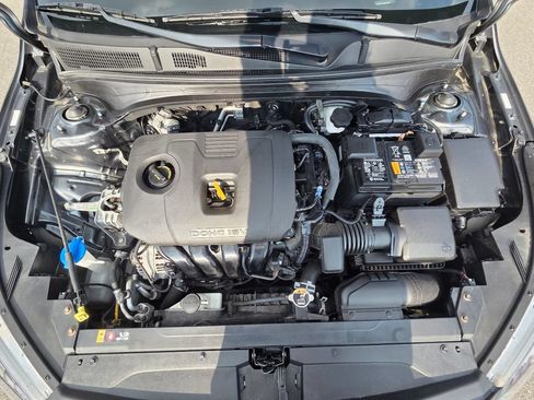 Used 2023 Kia Forte LXS FWD image 25