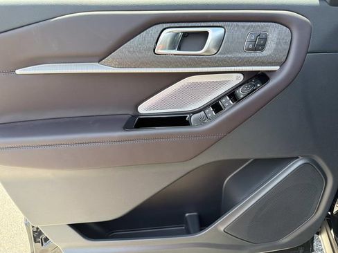 New 2026 Ford Explorer Platinum RWD image 27