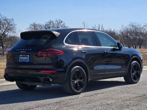 Used 2018 Porsche Cayenne image 7