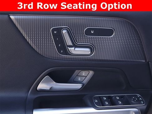 Used 2021 Mercedes-Benz GLB 250 4MATIC w/ Premium Package image 12