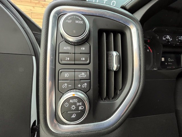 Used 2021 GMC Sierra 1500 AT4 w/ AT4 Preferred Package AWD/4WD image 31