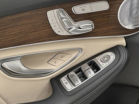 Used 2021 Mercedes-Benz C 300 4MATIC Sedan image 11