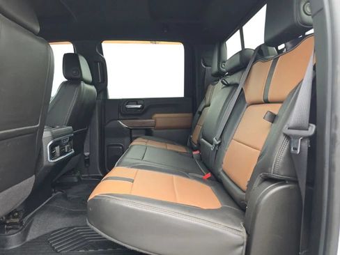Used 2020 Chevrolet Silverado 2500 High Country w/ Z71 Off-Road Package AWD/4WD image 17