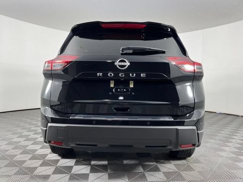 Certified 2026 Nissan Rogue SV FWD image 10