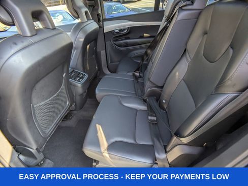 Used 2021 Volvo XC90 T5 Momentum image 15