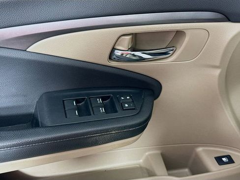 Used 2017 Honda Ridgeline RTS image 19
